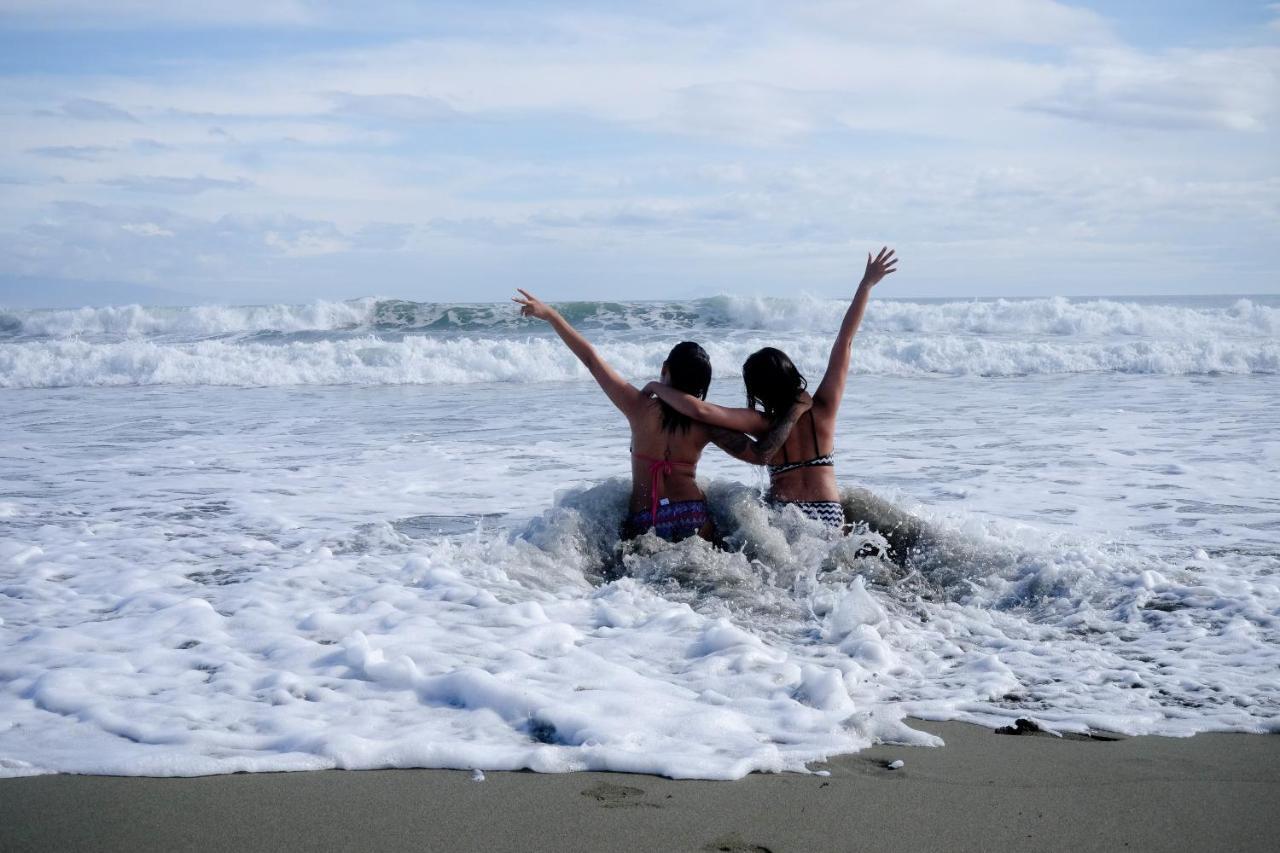 Isla Virginia FUN-talan Hotel Baler Bagian luar foto